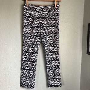 𝅺ERICA Taylor Navy Blue White Pattern Leggings Size Medium